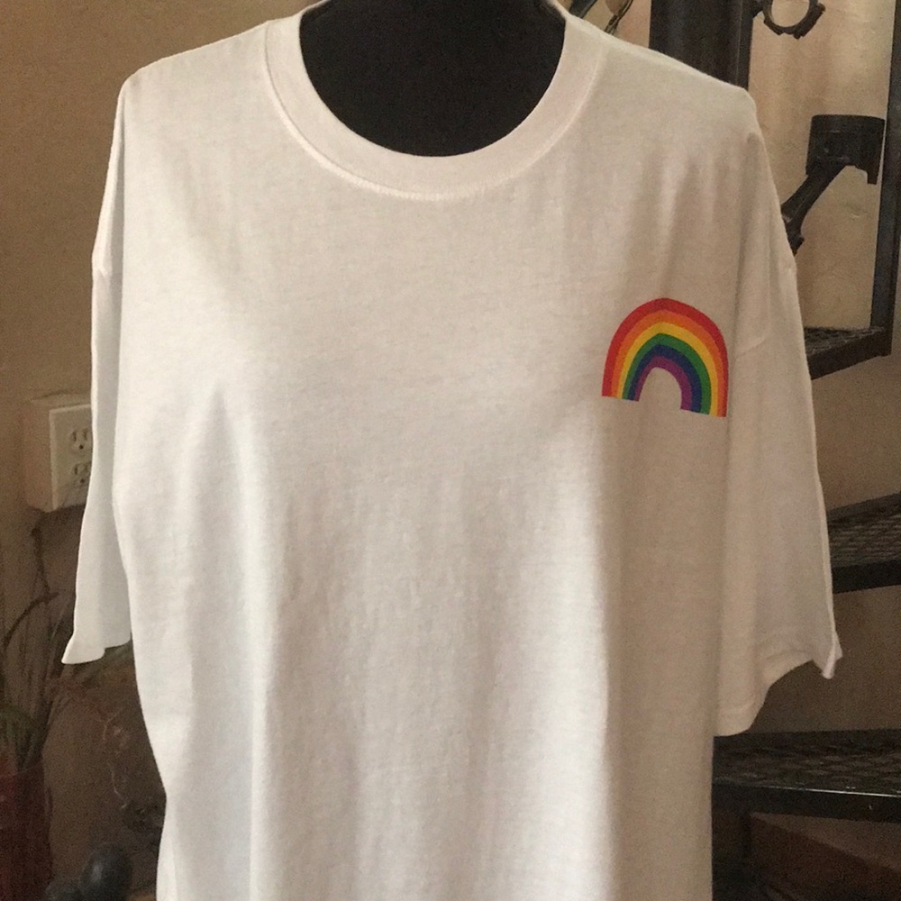 NWT LGBTQ 🏳️🌈 Pride Rainbow Graphic T Shirt
